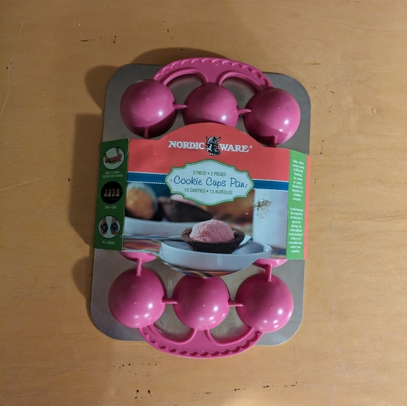 Nordic Ware bundle, 2 pieces, New - Picture 3 of 9